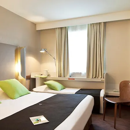 Campanile Montpellier Est Le Millenaire Hotel Quarto foto