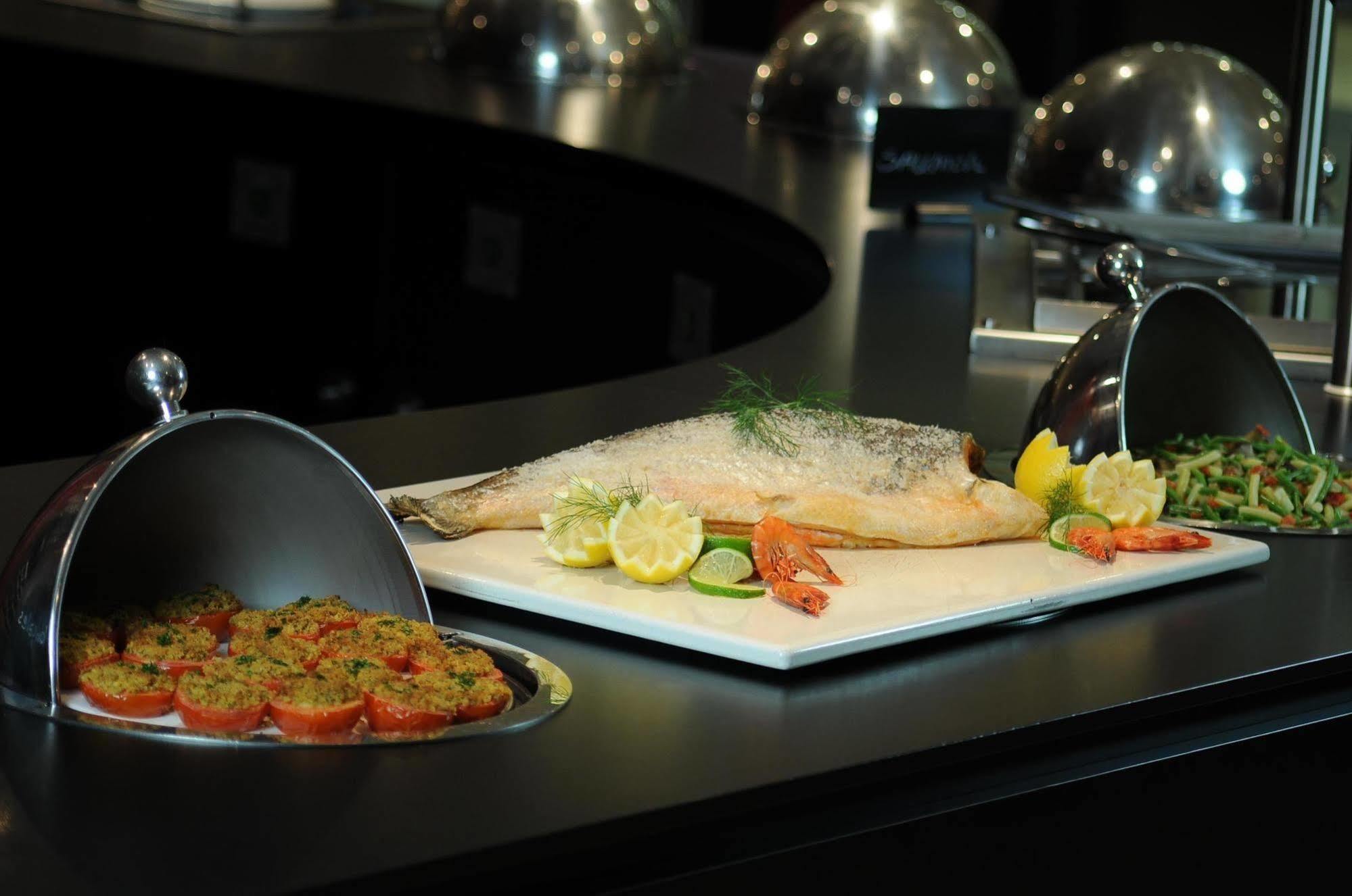 Hotel Campanile Est Le Millenaire 3*